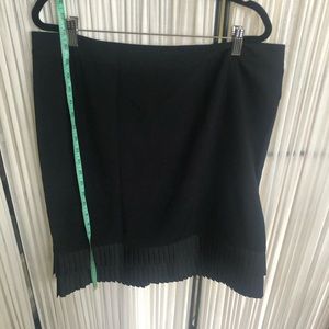 Lane Bryant Pleated hem skirt sz 14 CLK12
